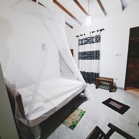 Guruge Guest House Ahangama Exterior foto