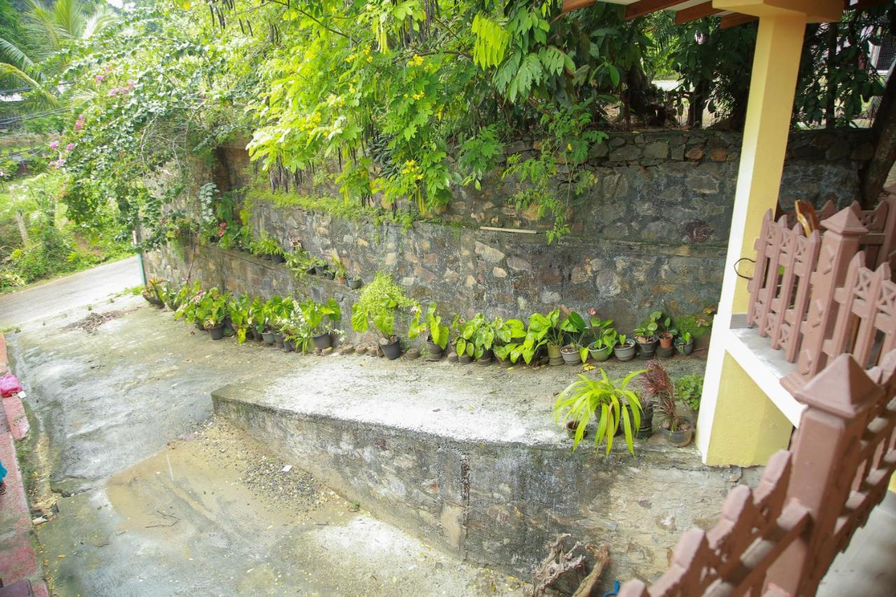 Guruge Guest House Ahangama Exterior foto
